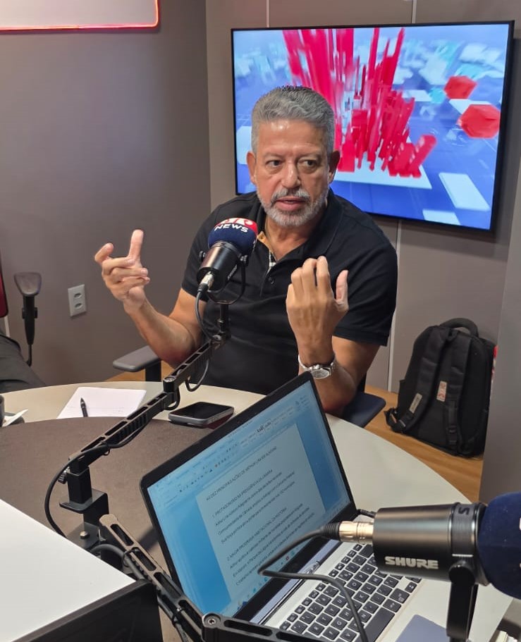 Arthur Lira defende barragens e apoia movimento por segurança hídrica em AL
