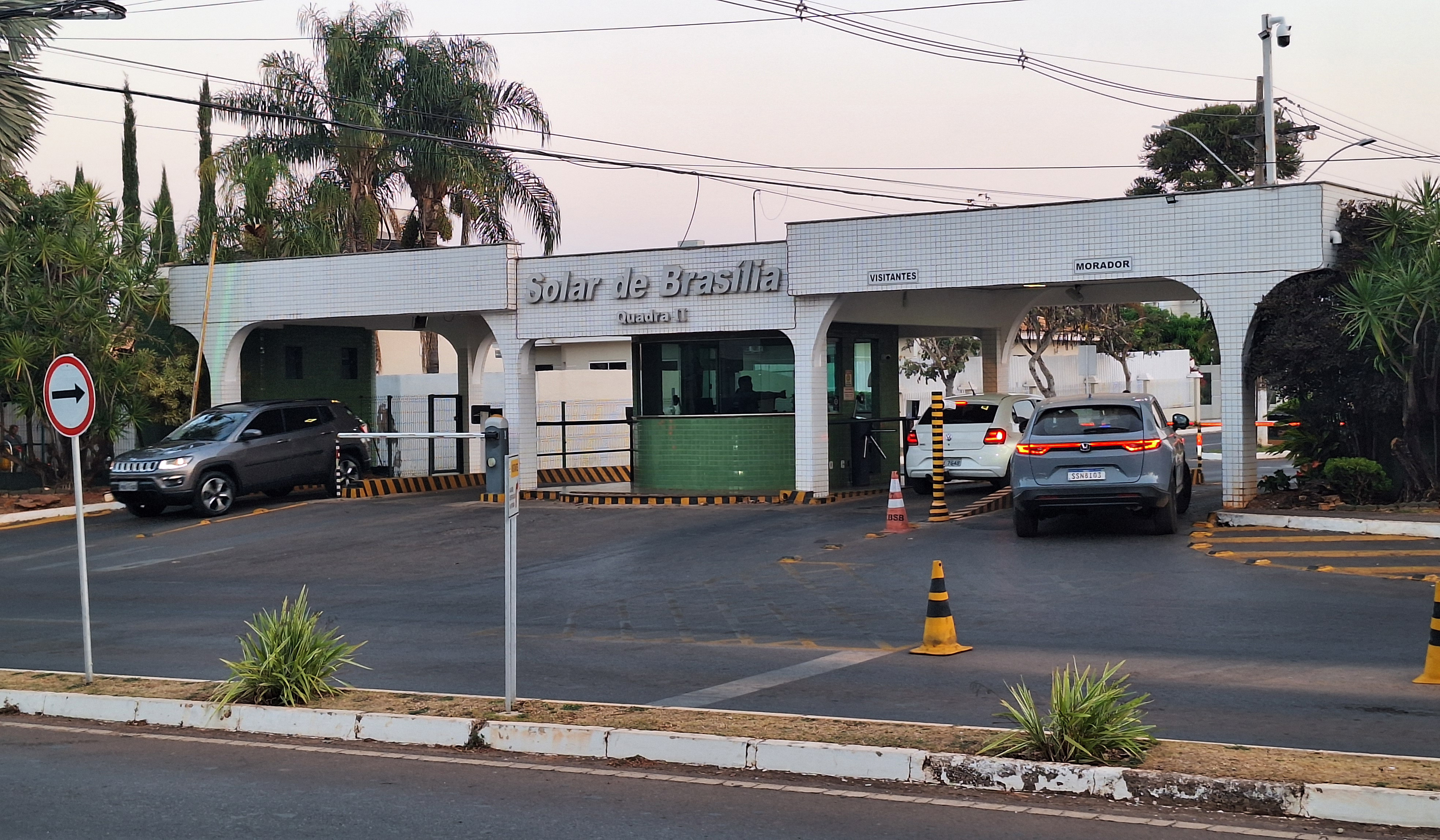 Bolsonaro solicita ao STF autorização para receber filhos no Dia dos Pais
