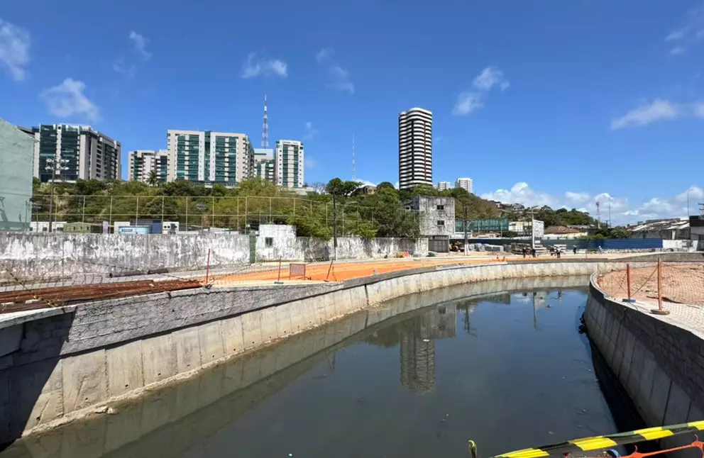 Cinco operários de Maceió são atingidos por correnteza no Salgadinho