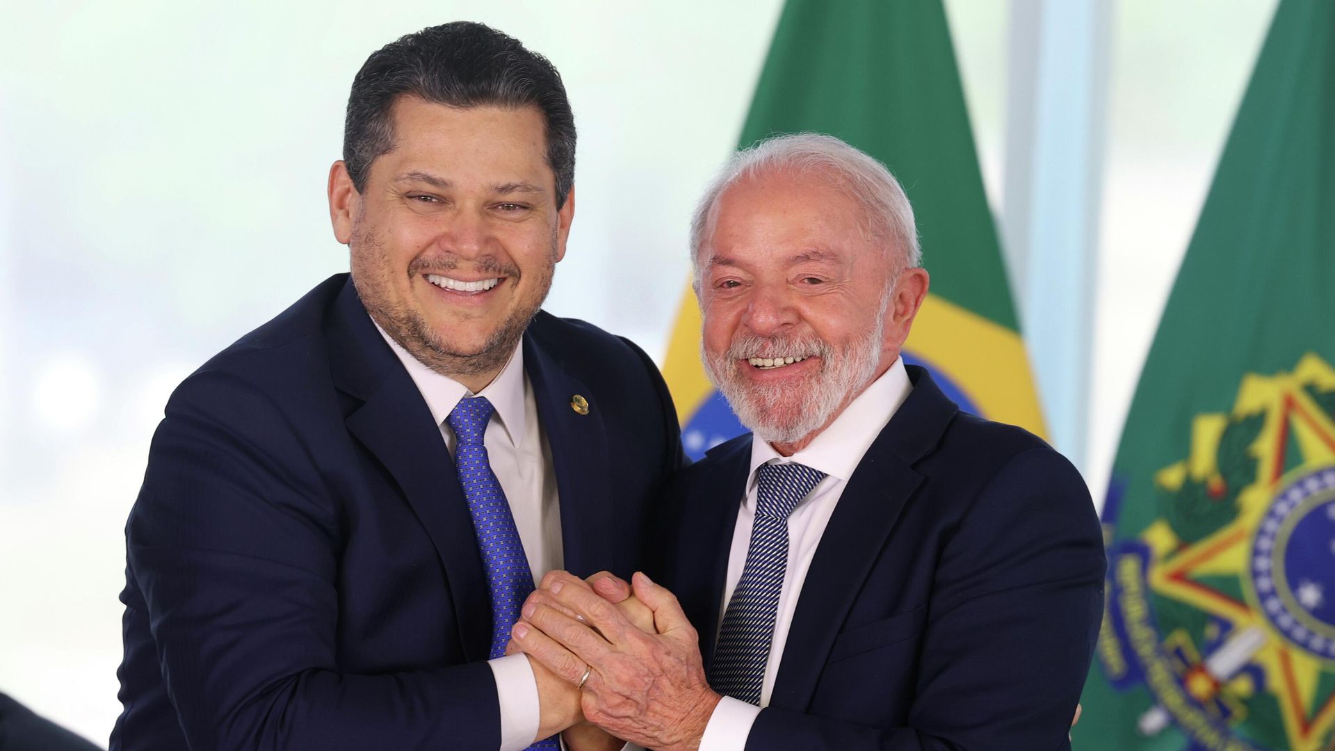 Davi Alcolumbre atuou para manter União Brasil e PP neutros nas eleições