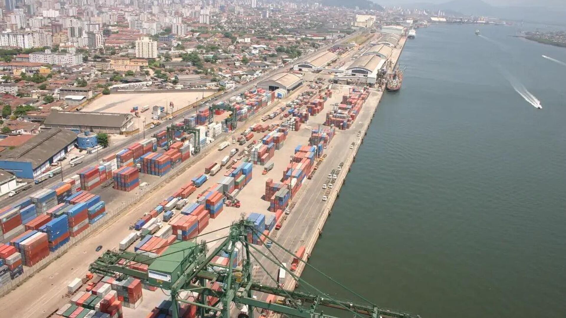 EUA manifestam preocupação com possível atuação chinesa no porto de Santos