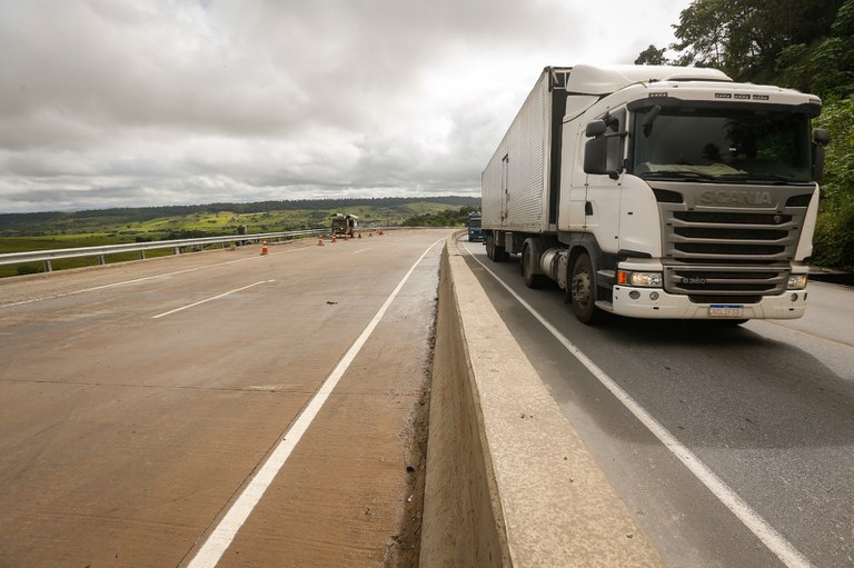 Renan Filho entrega travessia urbana de São Miguel dos Campos na BR-101