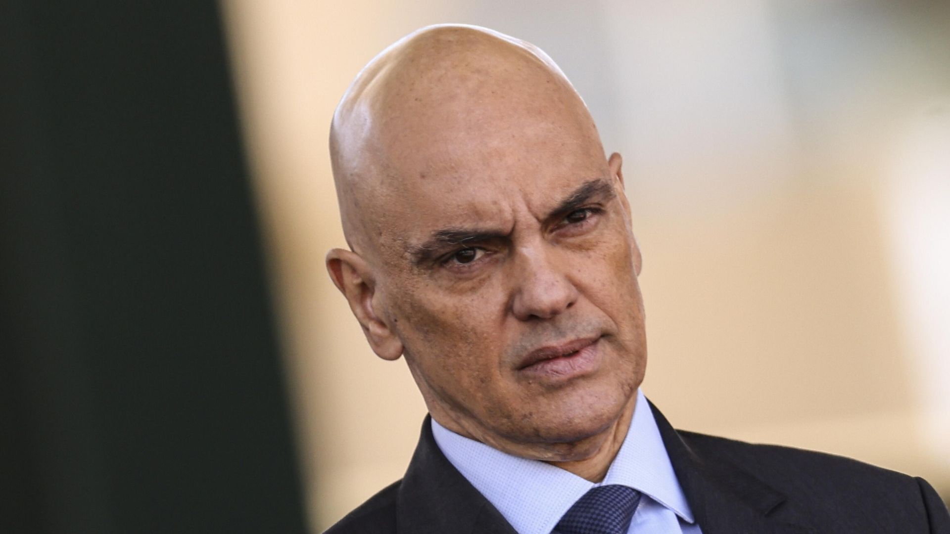 Crise entre EUA e Brasil se agrava com possível retorno de sanções a Alexandre de Moraes