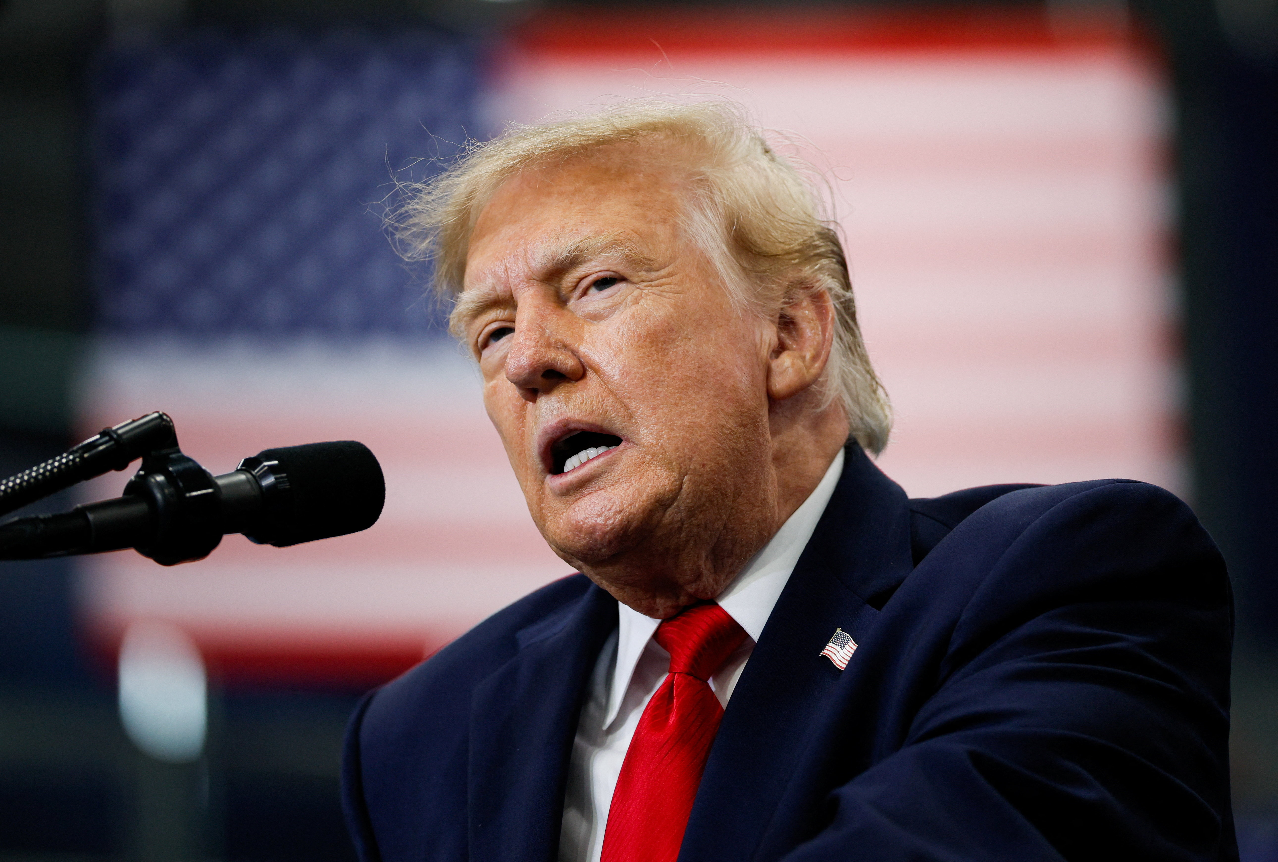 Trump anuncia início de exploração de petróleo e gás na Groenlândia