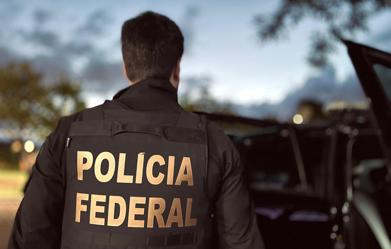 Polícia Federal deflagra operação contra lavagem de dinheiro em sites de apostas