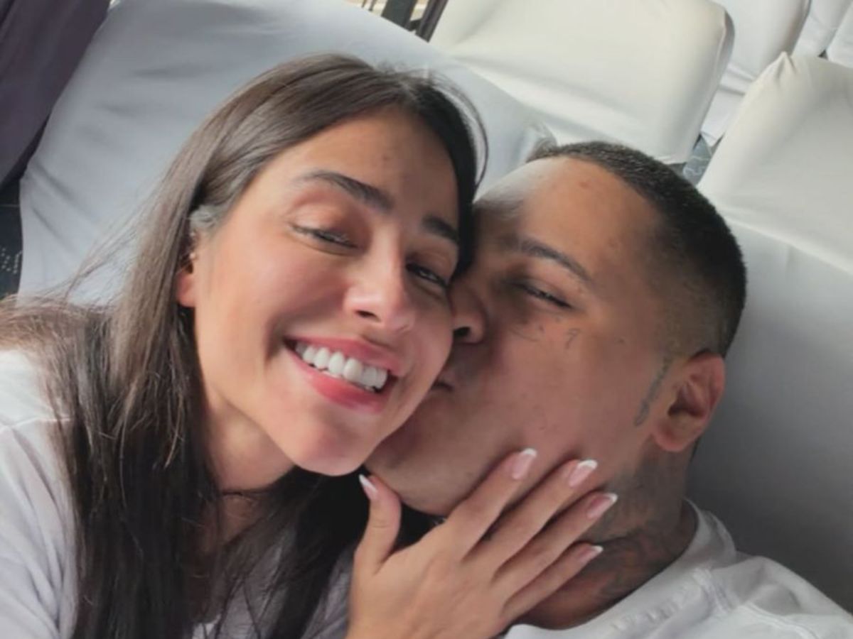 MC Ryan SP celebra liberdade provisória ao lado da esposa Giovanna Roque