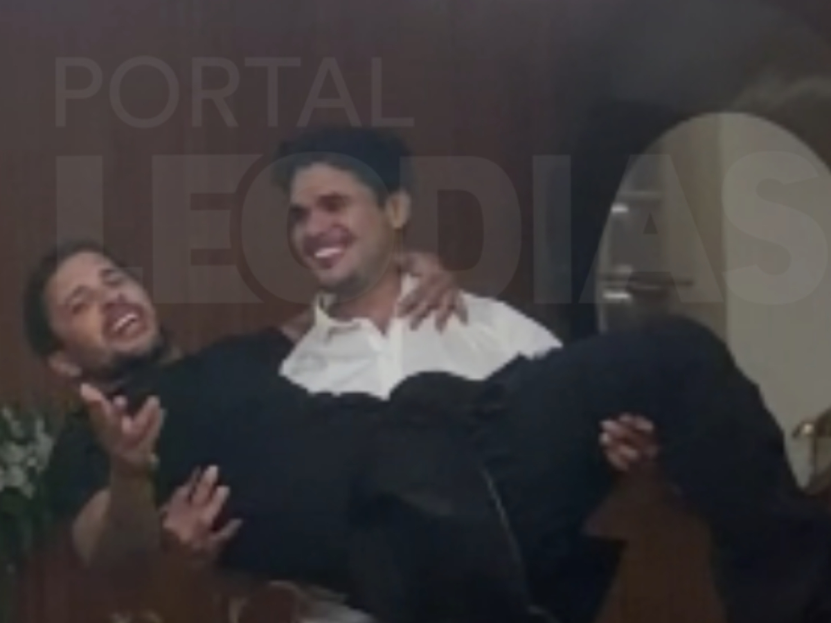 Lucas Guimarães vive romance com enteado de Manu Bahtidão
