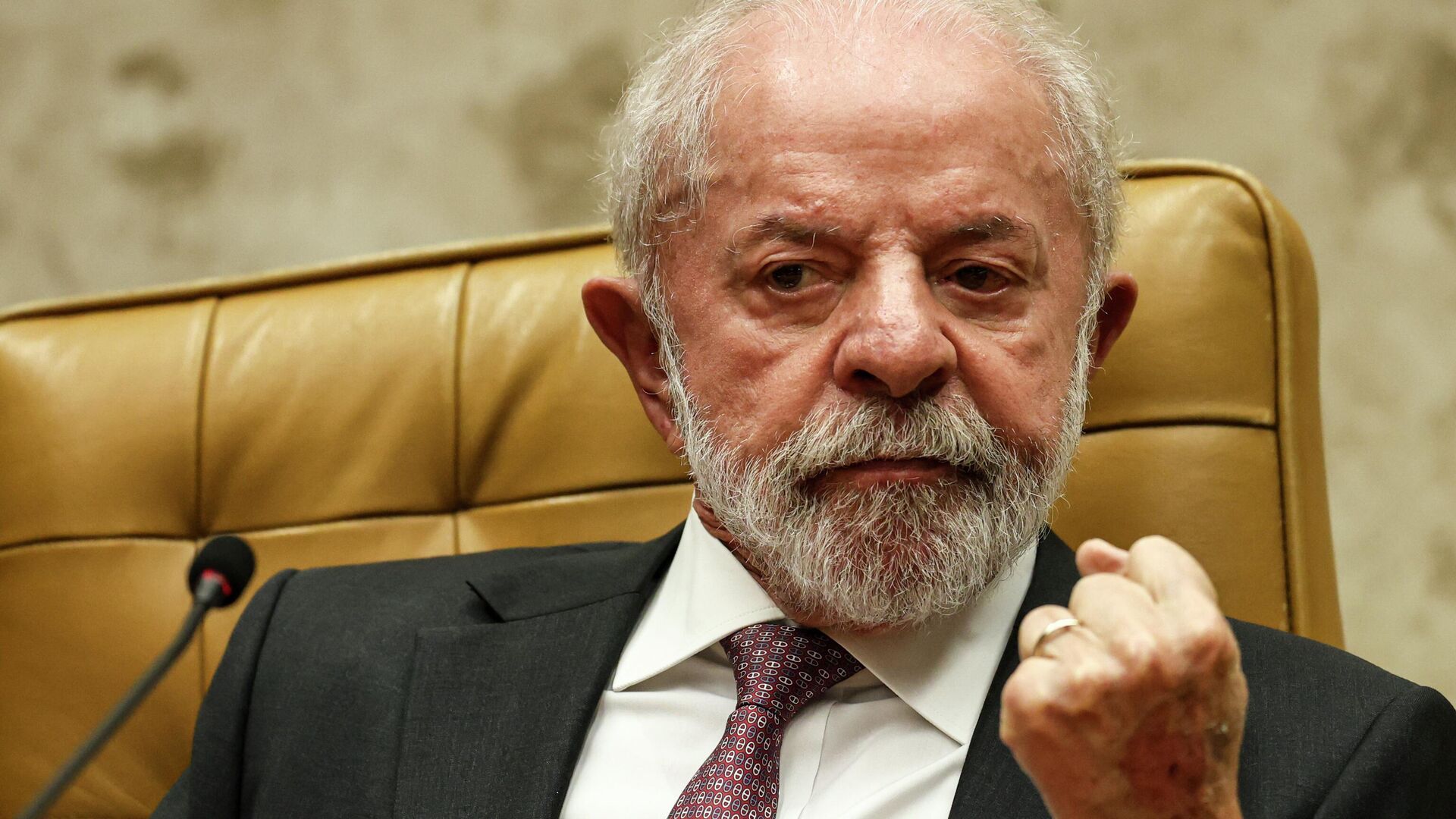 Lula aposta em críticas a Flávio por alinhamento com EUA, aponta mídia