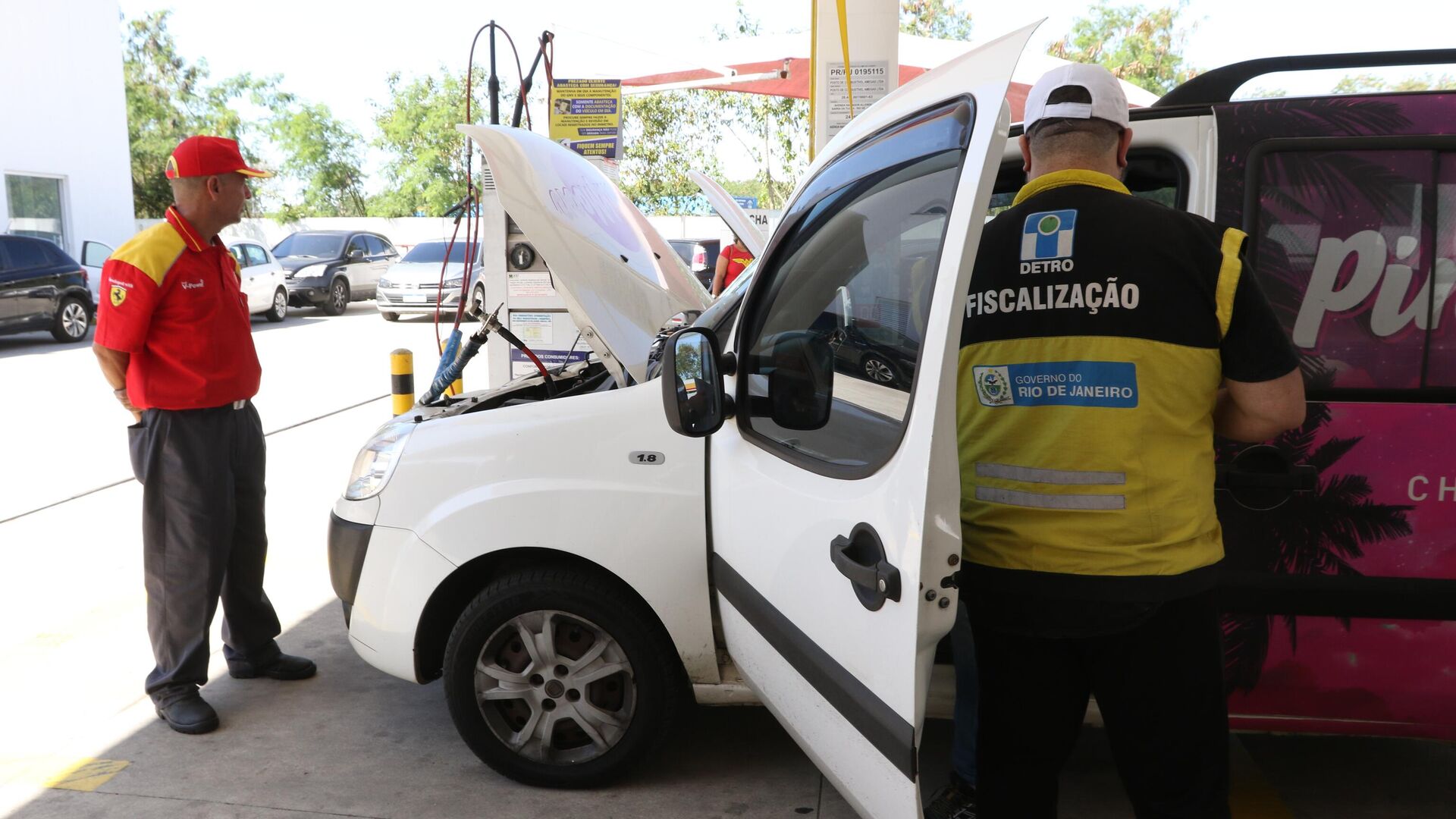 Combustíveis recuam após alta do petróleo e ação da ANP