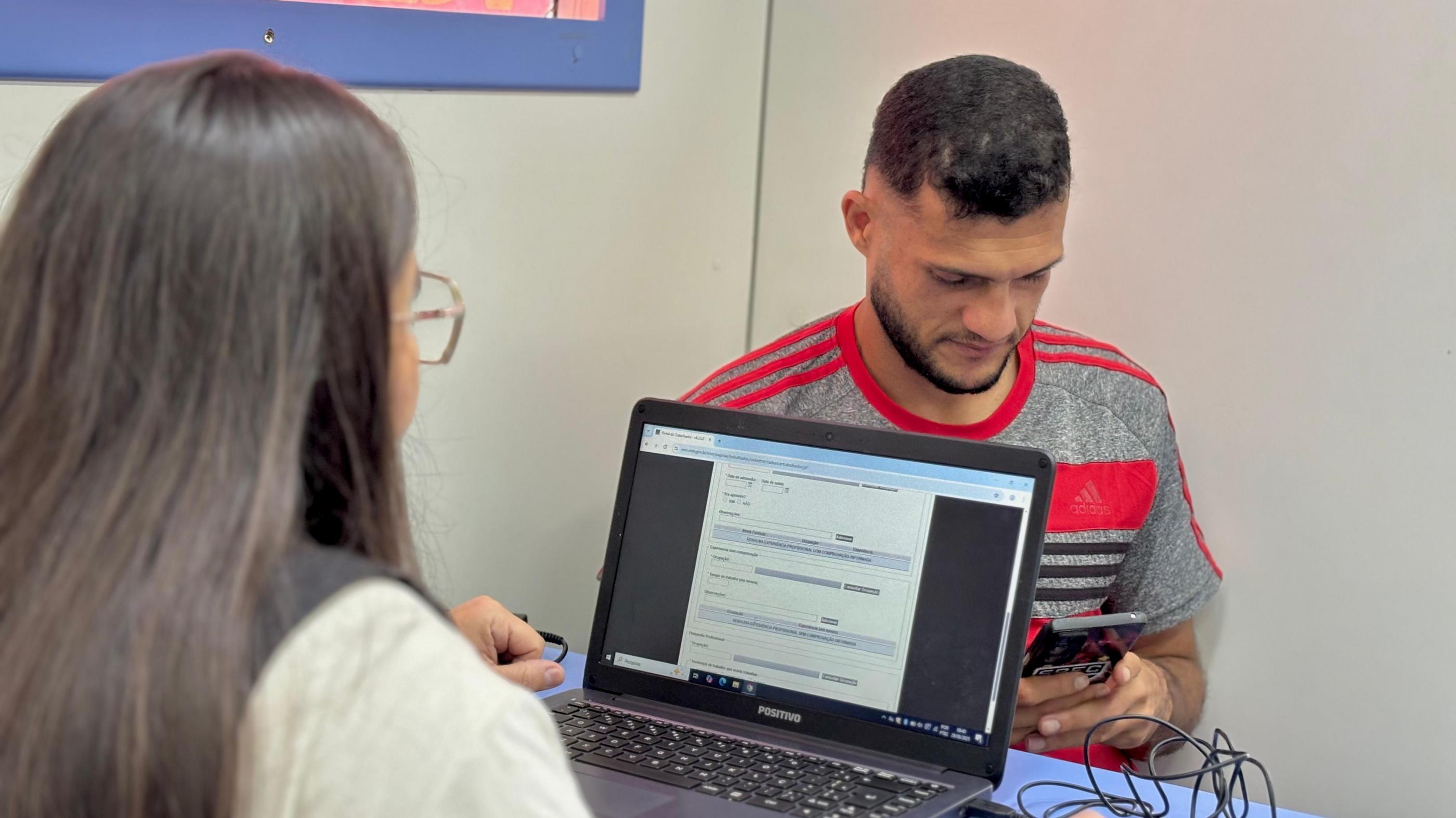 Alagoas oferta 2.543 vagas de emprego em cinco municípios