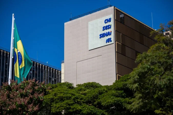 Indústria brasileira reage a tarifa de 25% dos EUA sobre exportações