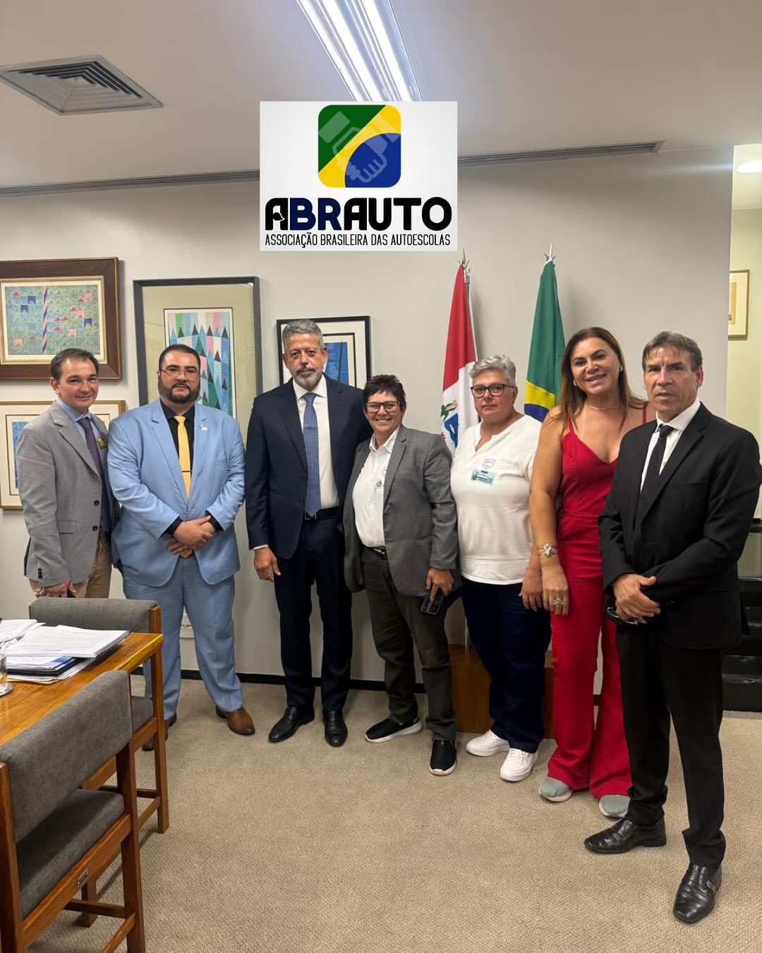 Lira se reúne com autoescolas em meio à proposta que pode deixar a CNH mais acessível