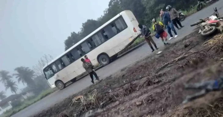 Trabalhador morre após colisão entre moto e ônibus em São José da Laje
