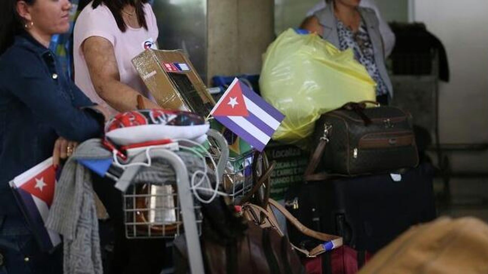 Cubanos lideram solicitações de refúgio no Brasil em 2025, aponta estudo