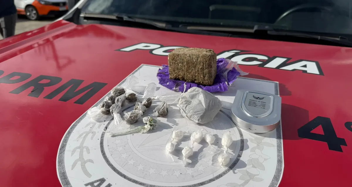 Denúncia leva PM a apreender menor com cocaína e maconha em Maceió