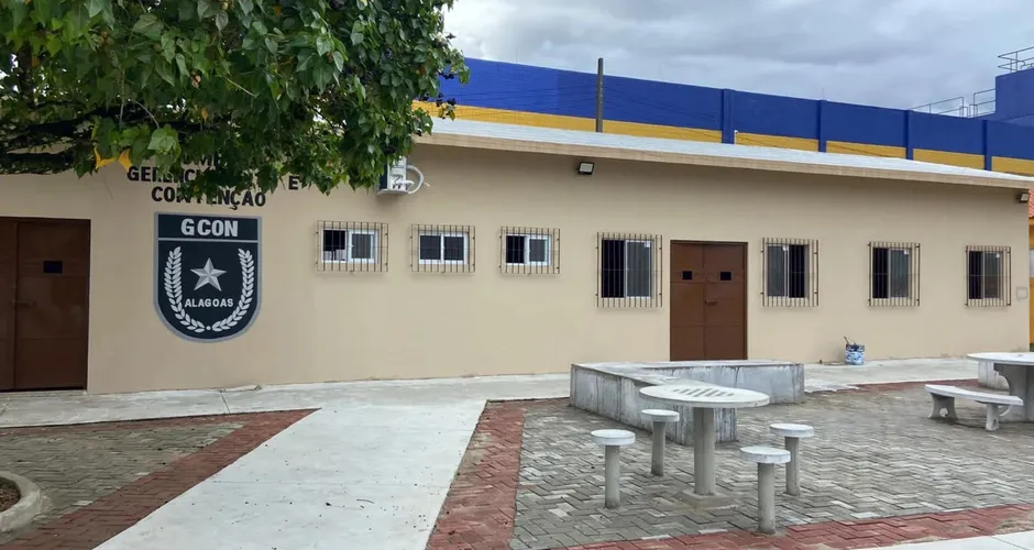 Dois adolescentes fogem de unidade socioeducativa em Maceió nesta sexta-feira