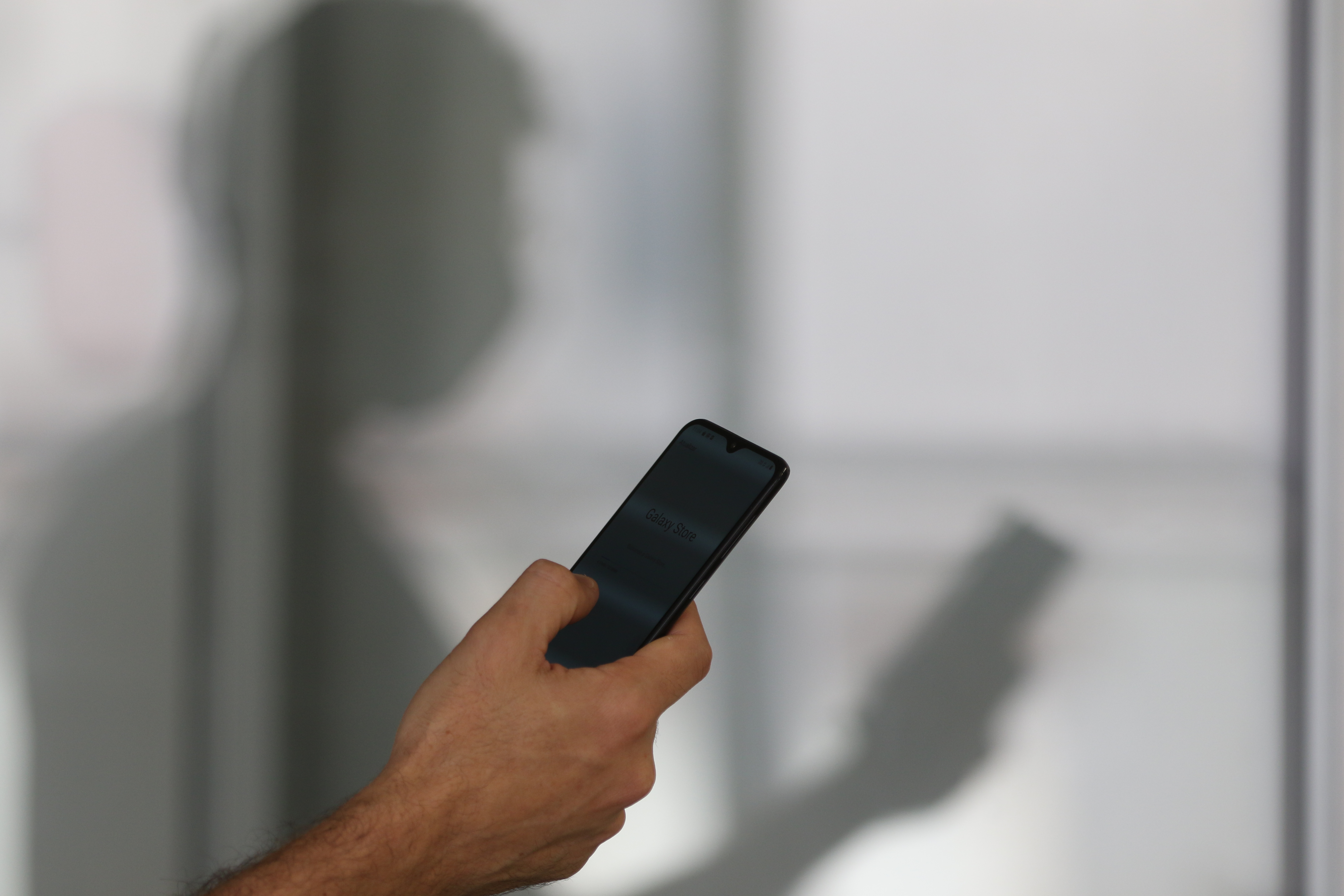 Mais de 830 mil celulares foram subtraídos em 2025, aponta relatório