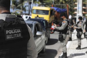 Em Arapiraca homens são presos por traficar dentro de Salão de beleza