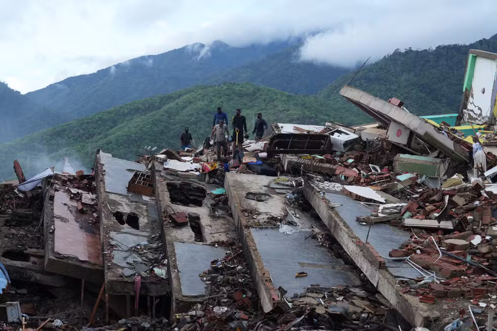 Mortes por terremoto na Venezuela chegam a 2.295 em meio a caos