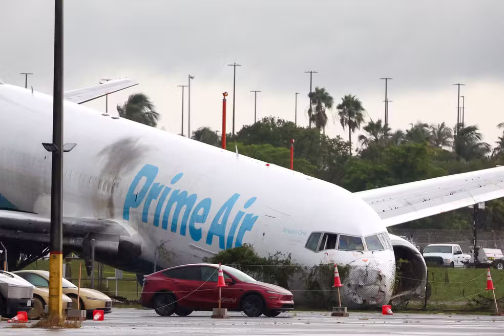 Vítimas de acidente com avião da Amazon em Miami estavam em van