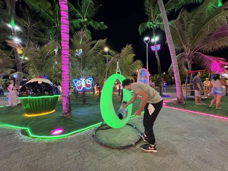 Vila das Crianças transforma praça na orla de Maceió em espaço de diversão gratuito