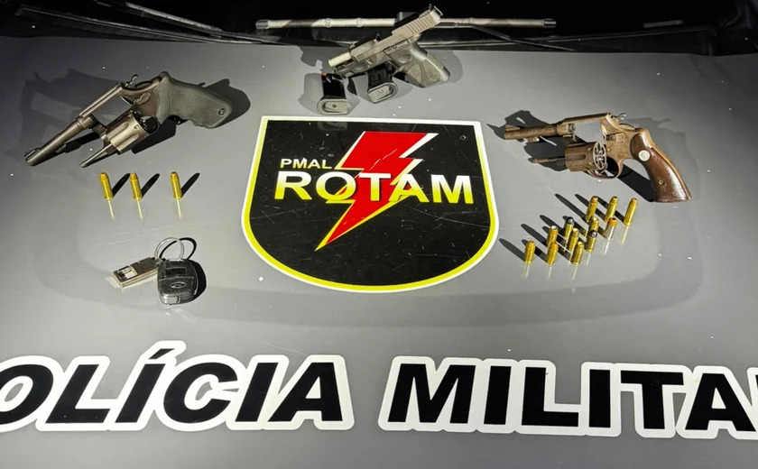 PM apreende três armas de fogo escondidas em veículo na Ponta Grossa