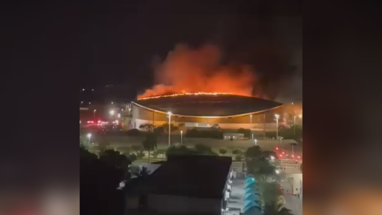 Incêndio atinge Velódromo do Parque Olímpico no Rio de Janeiro