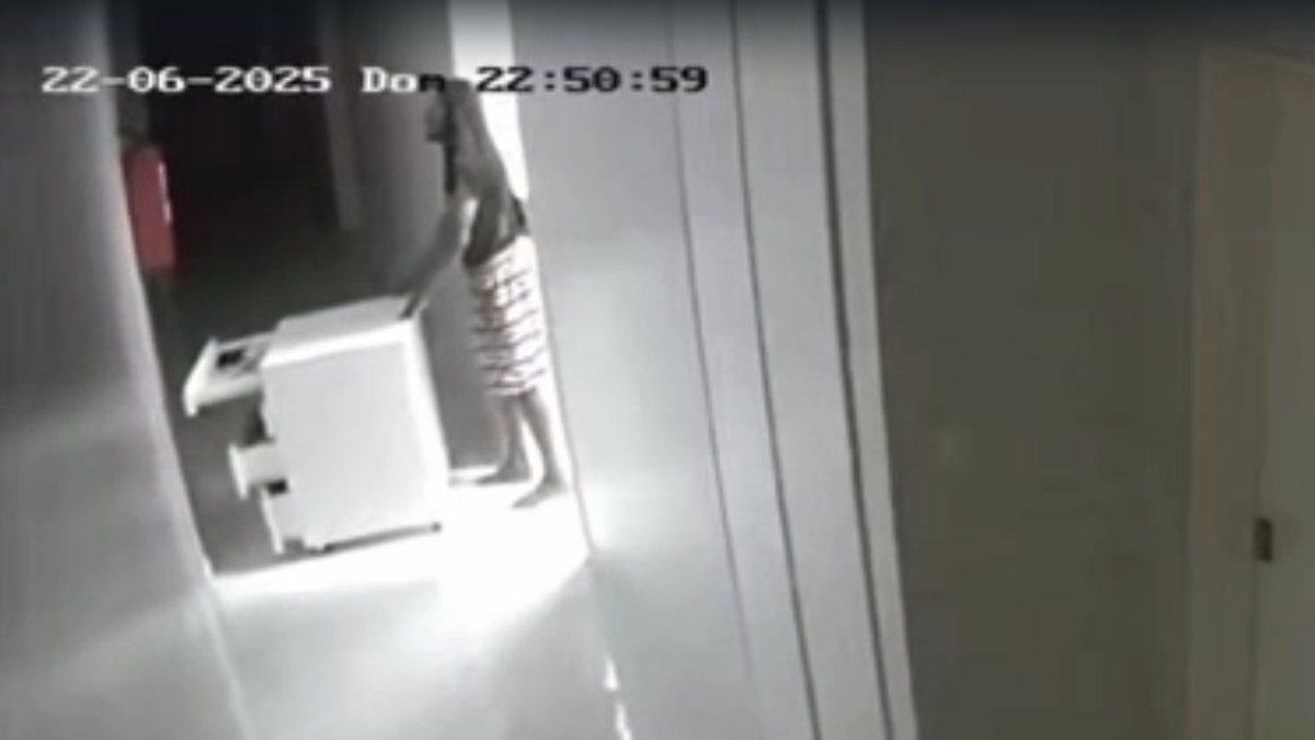 VÍDEO: homem invade e furta R$15 mil de objetos em clínica no Poço