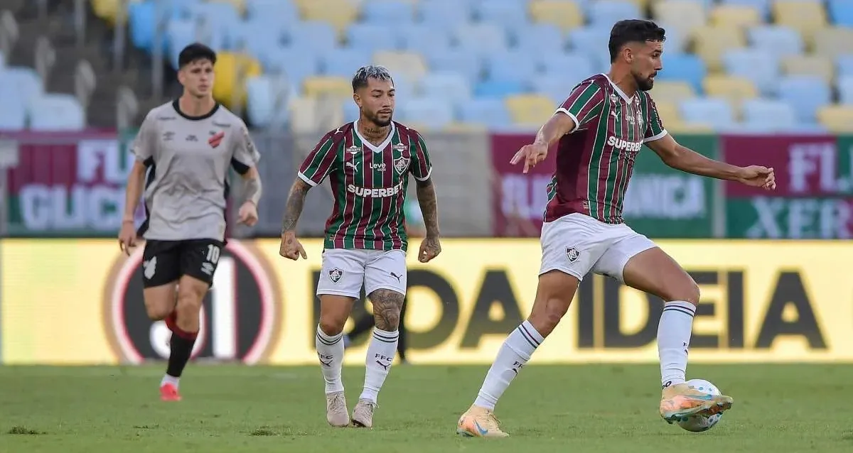 Athletico-PR recebe o Fluminense em duelo direto pelo topo do Brasileirão