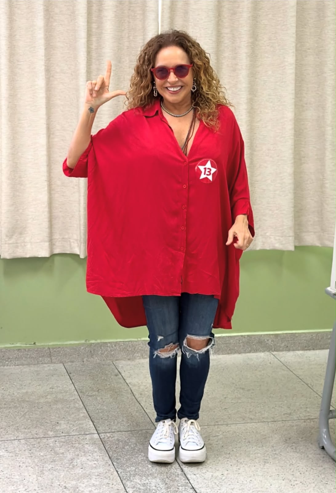 Daniela Mercury comemora vitória de Lula e convoca ato em Salvador