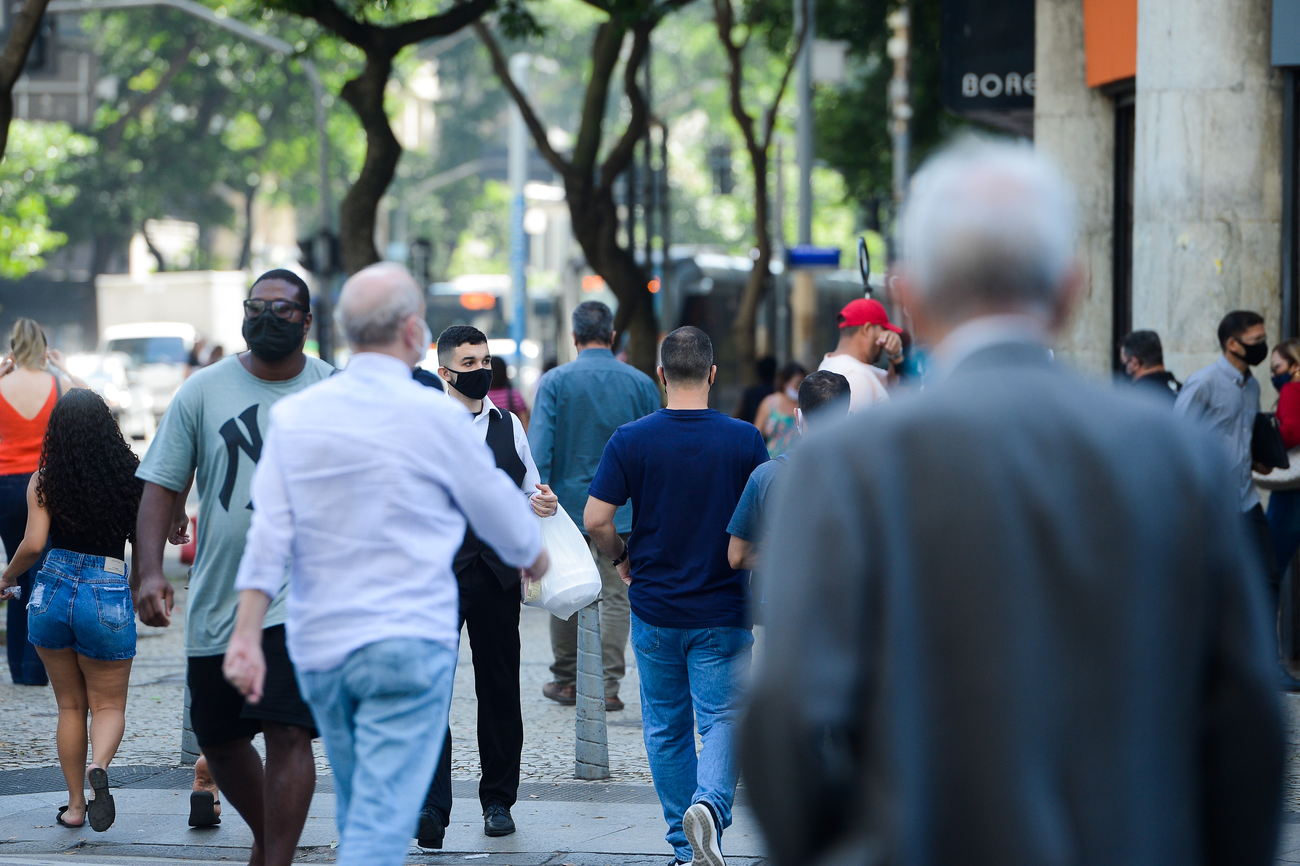 Para 81% dos brasileiros, seus candidatos deve acreditar em Deus