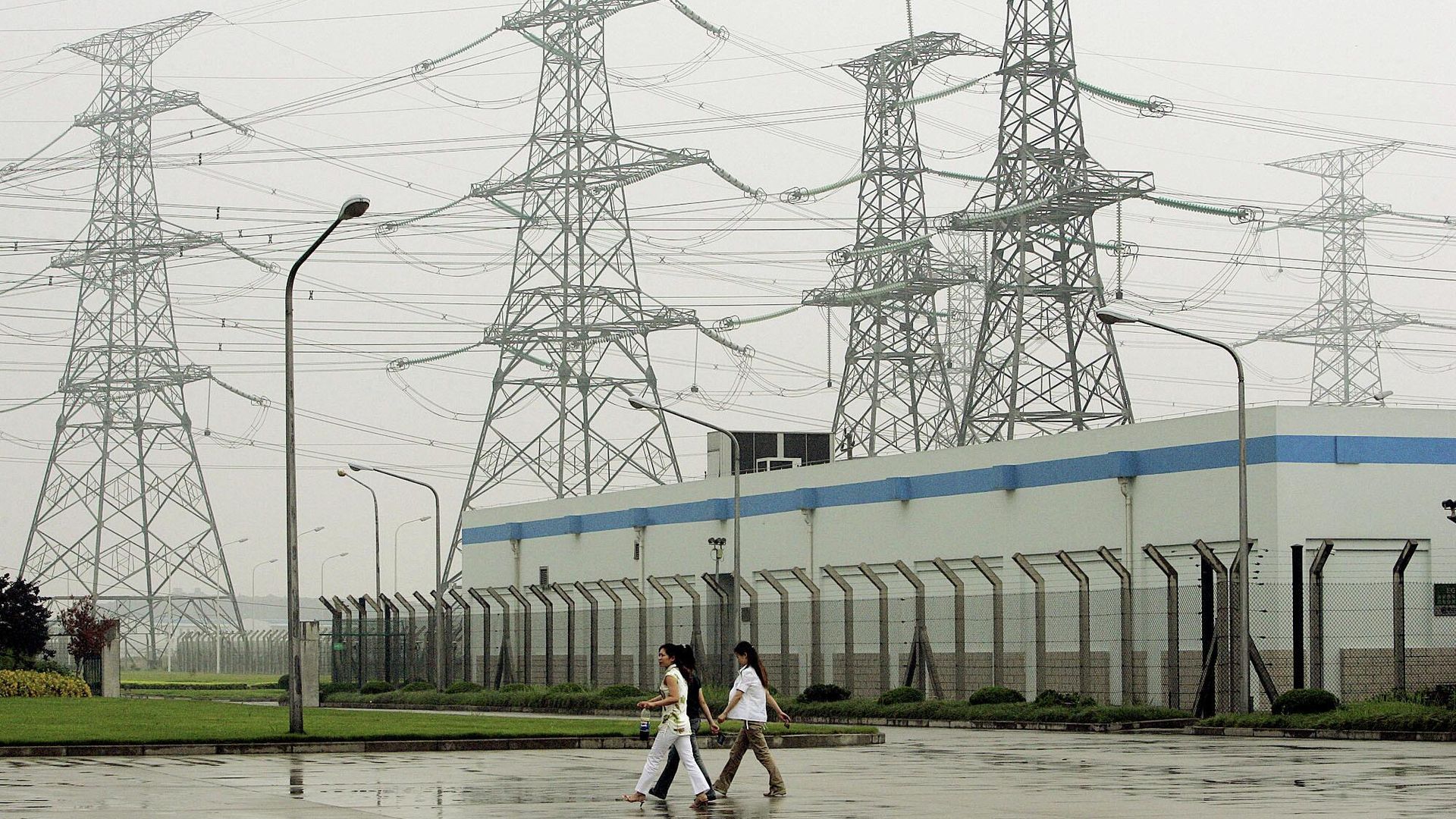 Itália aprova lei que viabiliza retorno à energia nuclear após quase 40 anos
