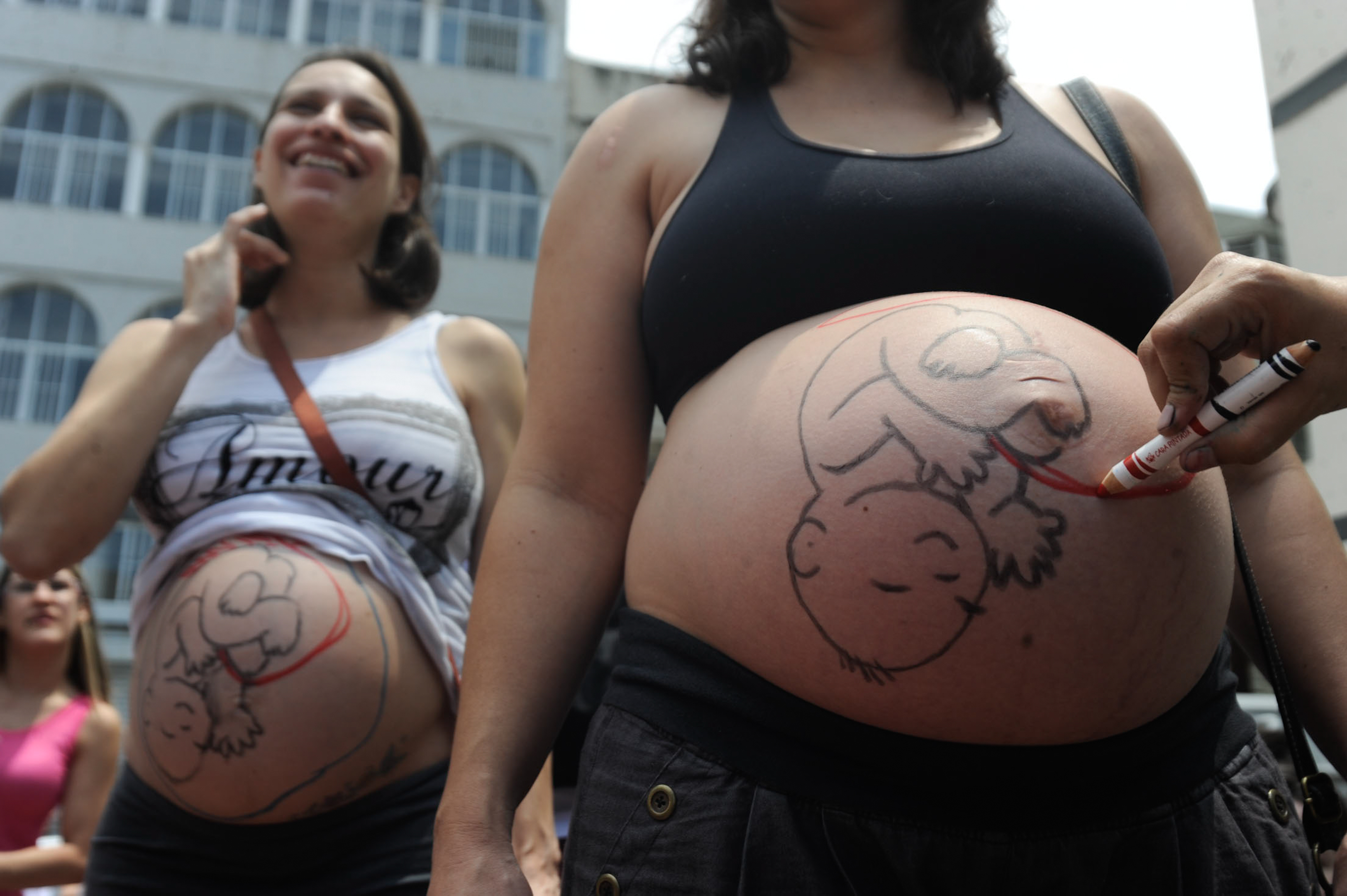 Estudo aponta fatores que levam brasileiras a optar pela cesariana
