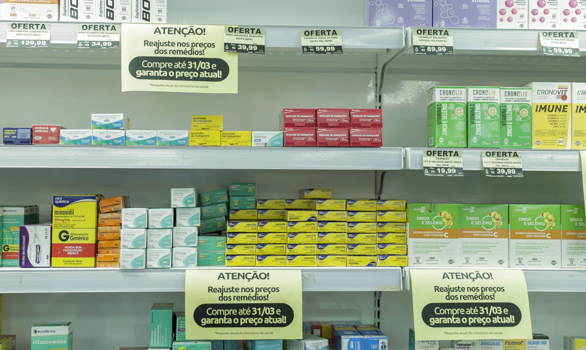 Supermercados já podem vender medicamentos; entenda as novas regras