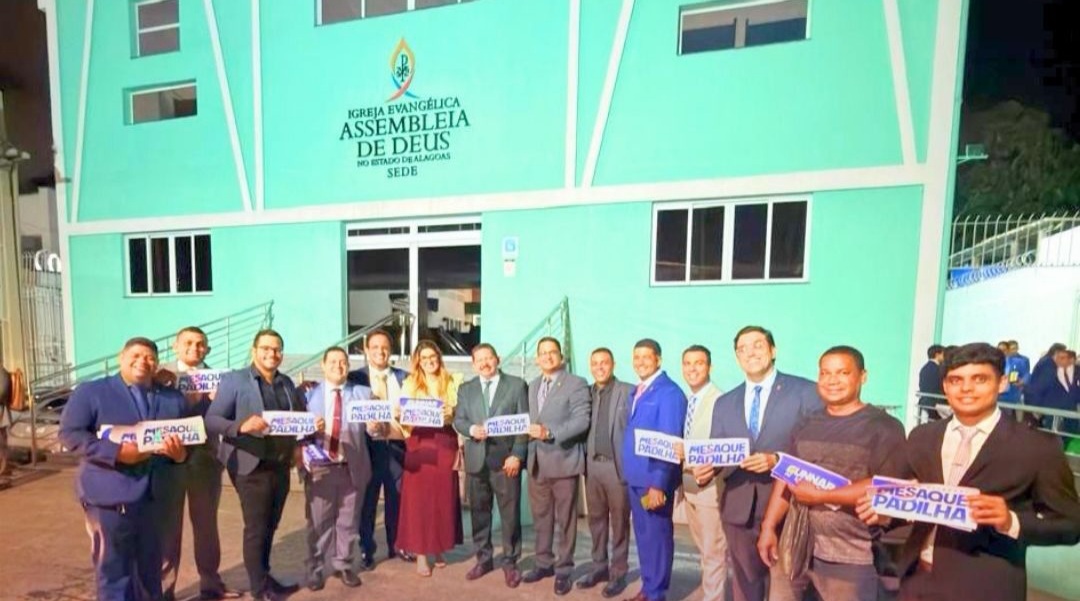 Fiéis da Assembleia de Deus em AL criticam uso político de templos