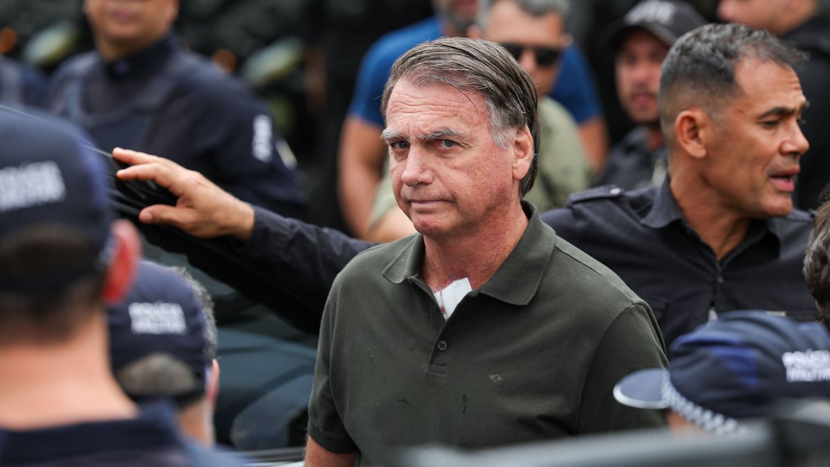 Defesa de Bolsonaro recua horas após pedir suspensão da pena no STF
