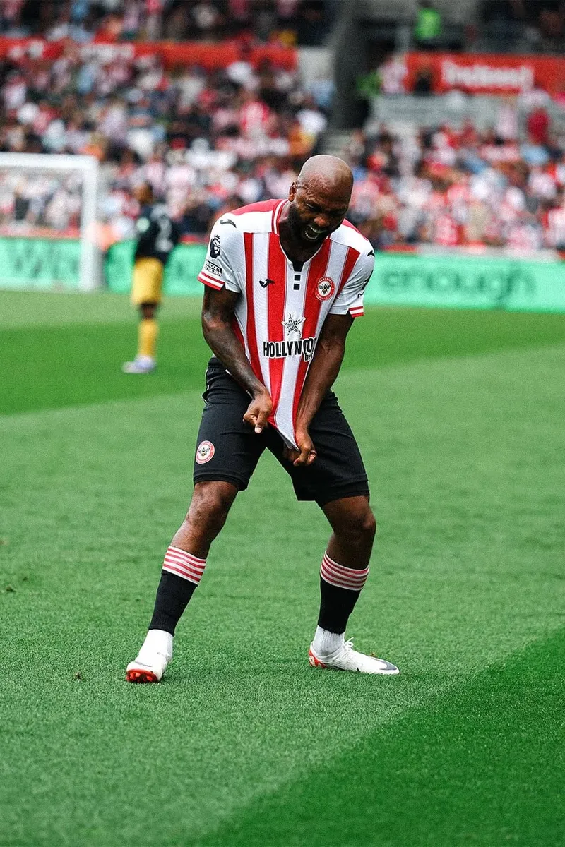 Brasileiros se destacam com seis gols na 35ª rodada da Premier League