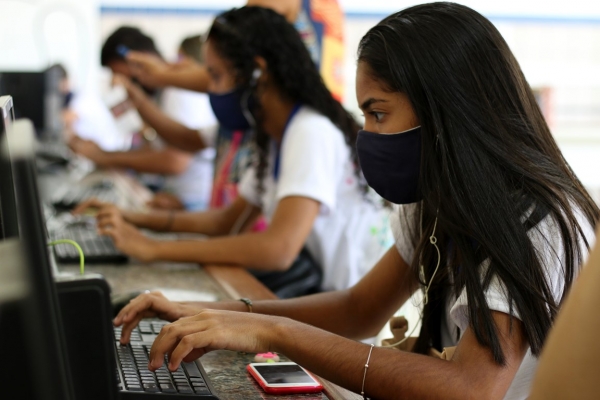 Educação abre pré-matrículas para cursos gratuitos do Instituto de Línguas do Cepa