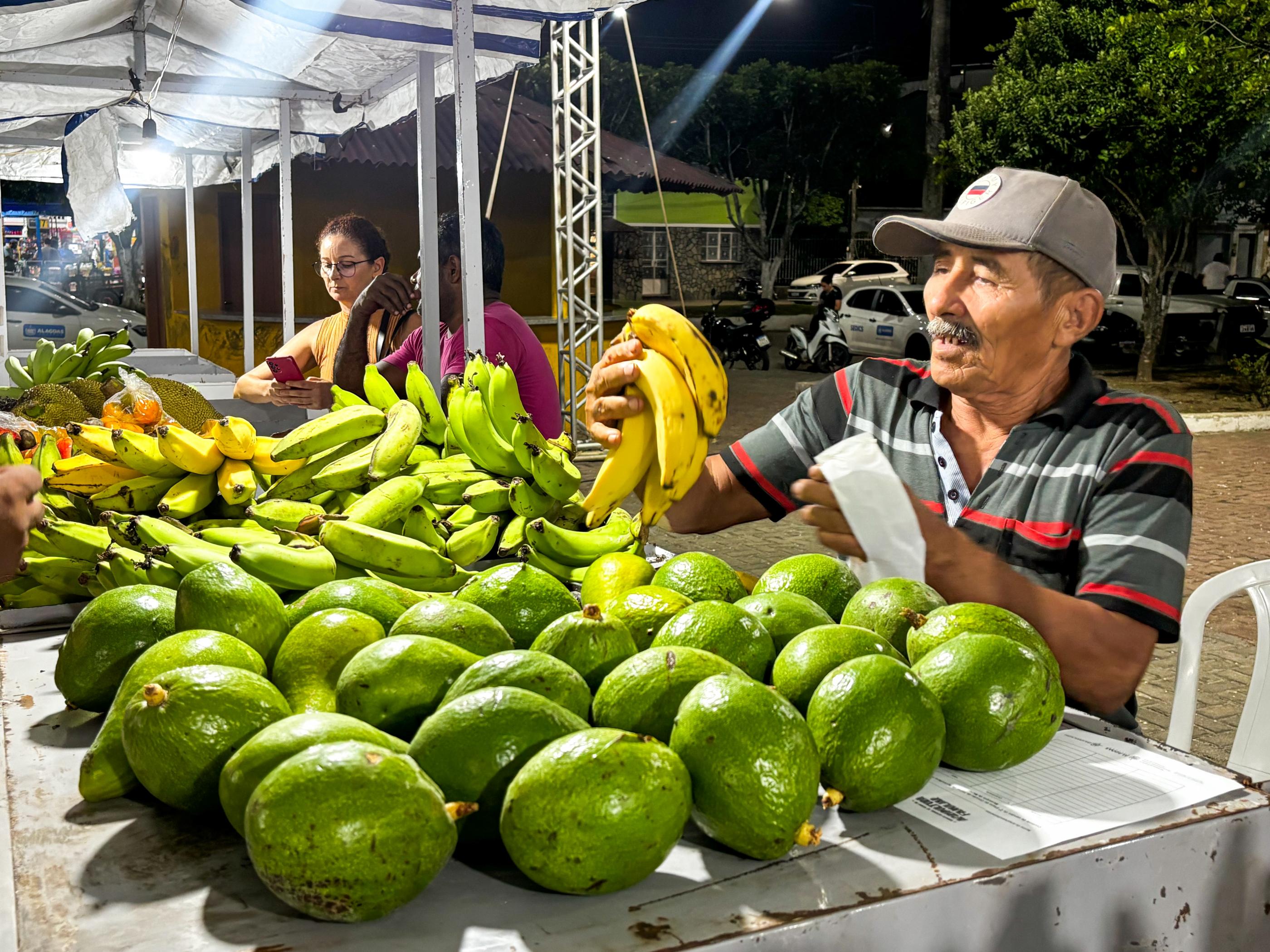 Circuito de Feiras da Agricultura Familiar chega a Murici promovendo renda