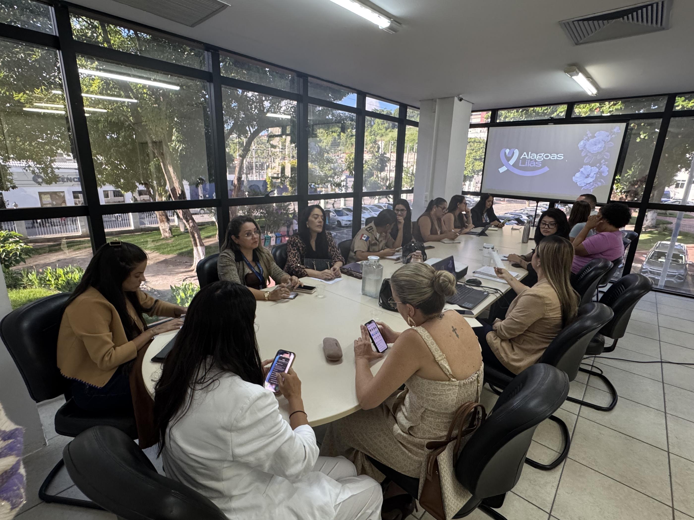 Secretaria da Mulher define novas ações na rede de proteção às mulheres