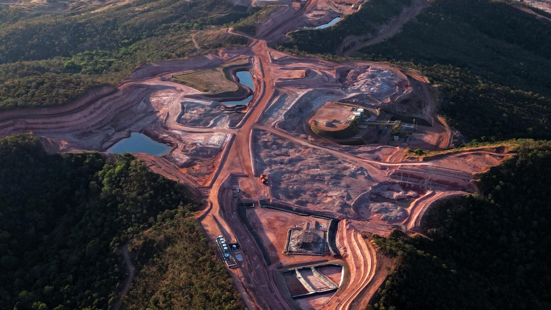 Brechas na lei favorecem avanço estrangeiro sobre terras raras brasileiras
