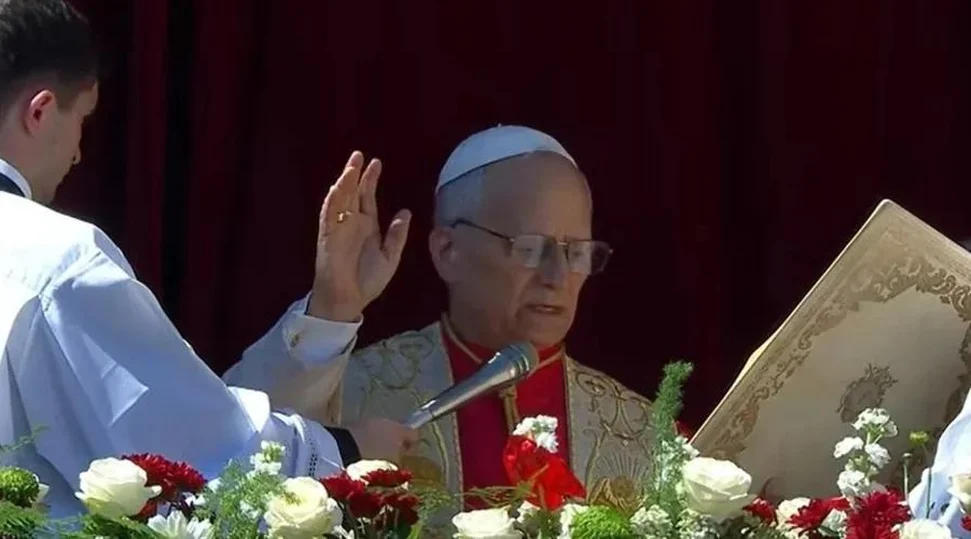 'Parem! É hora da paz': Papa Leão XIV condena a guerra em discurso histórico no Vaticano