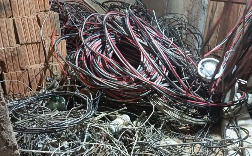 Dupla é presa suspeita de furtar cabos de internet na Ponta Grossa