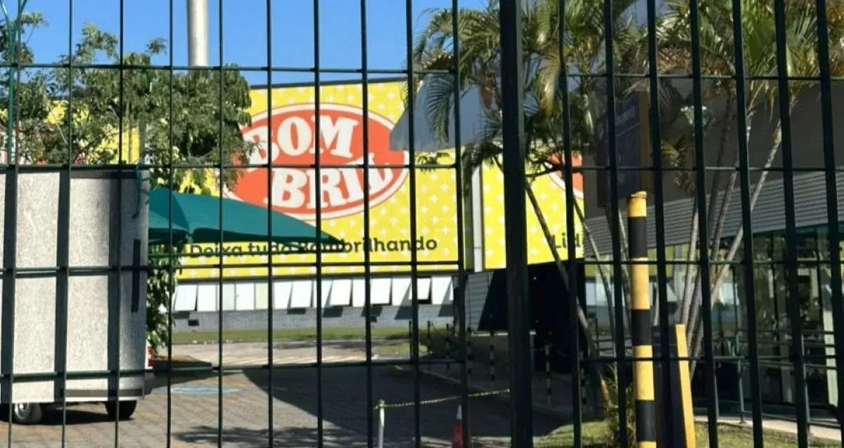 Funcionário terceirizado mata três colegas na Bombril e morre em SP