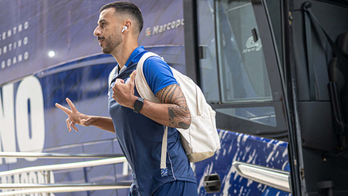 Volante negocia saída do CSA