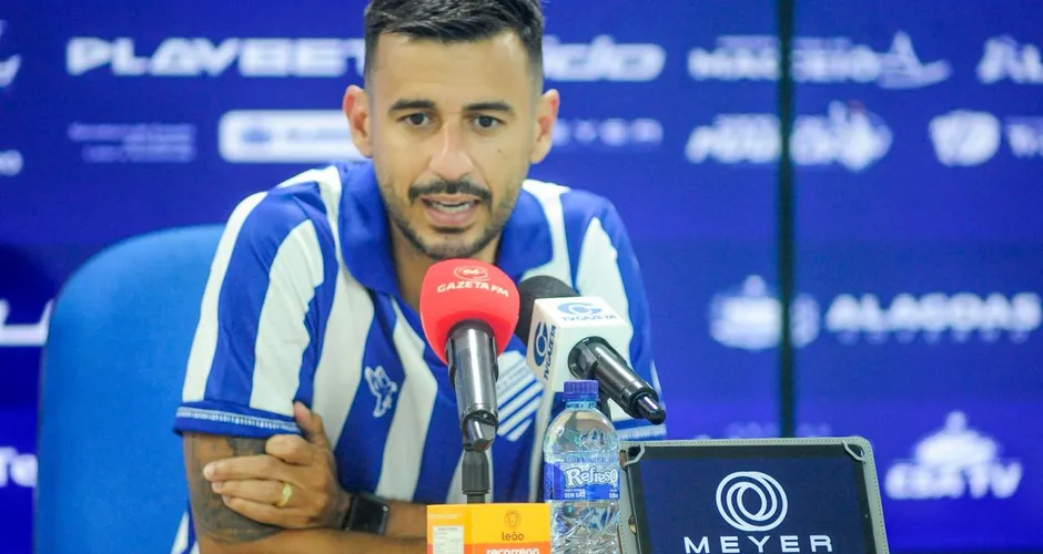 Camacho celebra retorno ao CSA e prevê Série D mais competitiva em 2026