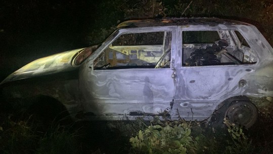 IML confirma identidade de jovem em caso de carro incendiado em Marechal Deodoro