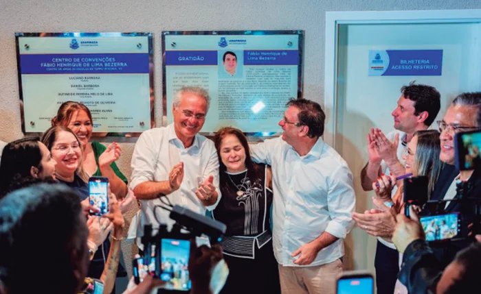 Luciano confirma apoio a Lula e  Calheiros, mas mantém voto para governador em aberto