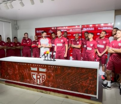 Jogadores do CRB assumem culpa, defendem Barroca e pedem união