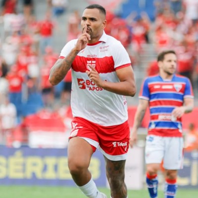 São Paulo apresenta proposta para contratar Mikael, artilheiro do CRB na Série B